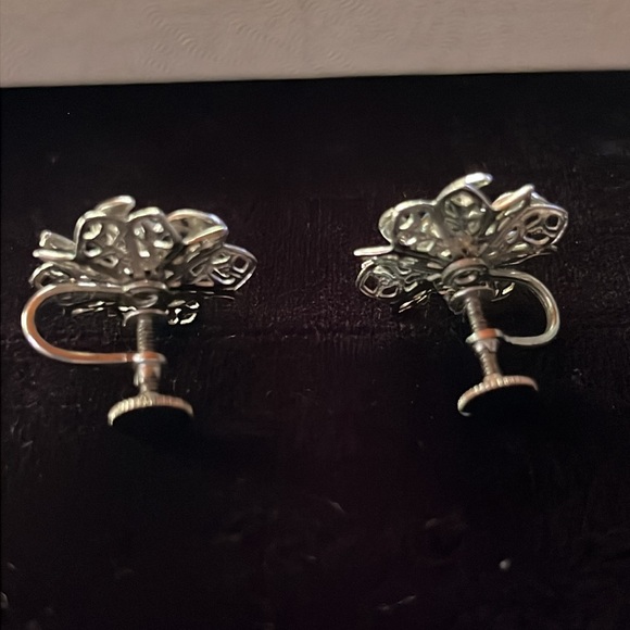 Vintages Earrings and matching brooch - Picture 8 of 8